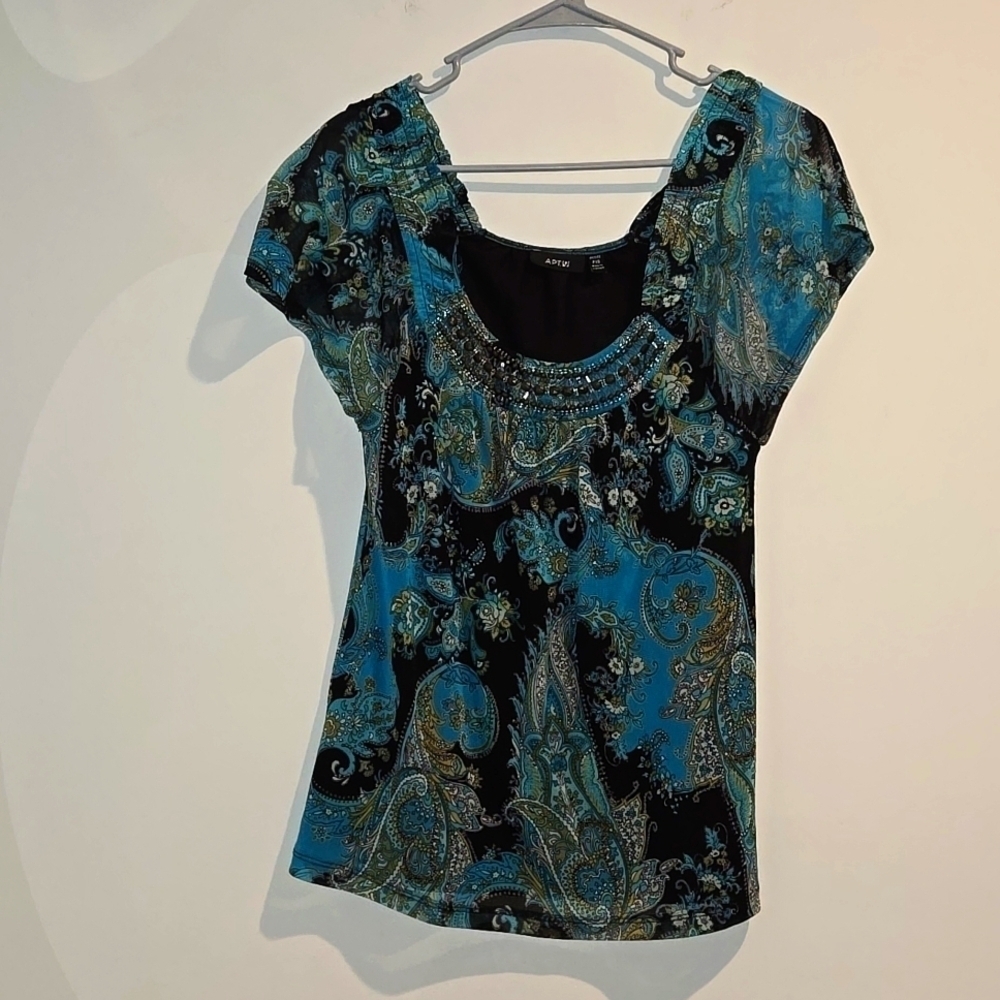 Apt. 9 blue black white floral paisley top. Size XS petite.